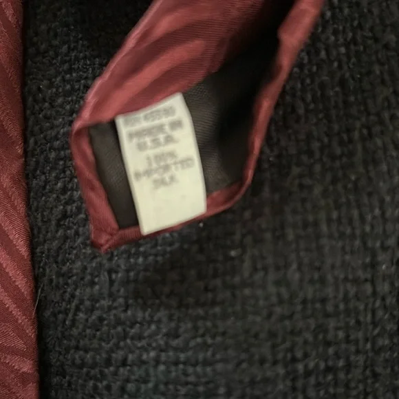 🔥 Andre Valetino 💯 % silk Necktie Red78054 RN # 45590 serial # 6562713399